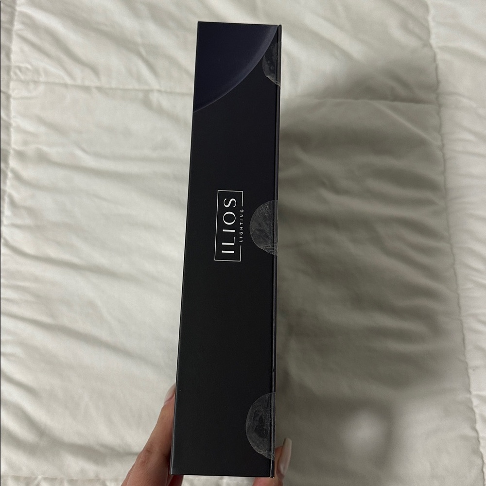 ILIOS LED Compact Mirror - Picture 2 of 4